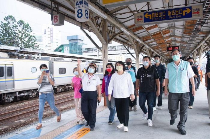 嘉義新車站施工開挖在即 黃敏惠市長視察旅客改道動線