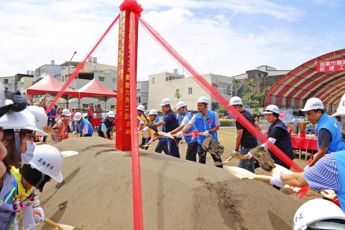 苗栗嘉盛、嘉新里社區活動中心　日照中心新建工程動土