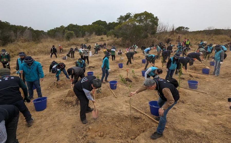 中市「一起集點樹」區域植樹活動 逾300人共襄盛舉