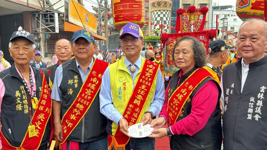 南瑤宮笨港進香遵古禮 傳統儀式祭貳香、對龍銀、換娘傘吸睛